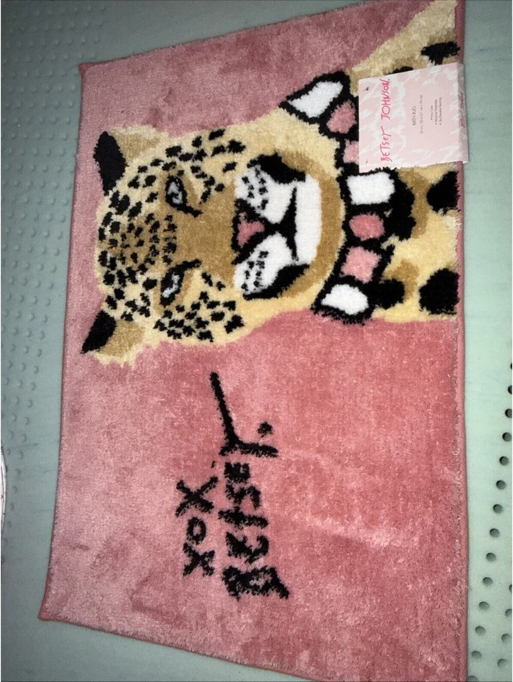 Betsey Johnson ❤️So soft cheetah Animal Bath Rug Black/ Pink 20x30”New